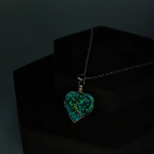 Dark Glow Necklace ; Glow in the dark, shine in the spotlight!